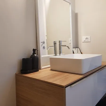 Nuova Porta Dei Musicisti - Locazione Turistica 3* Verona